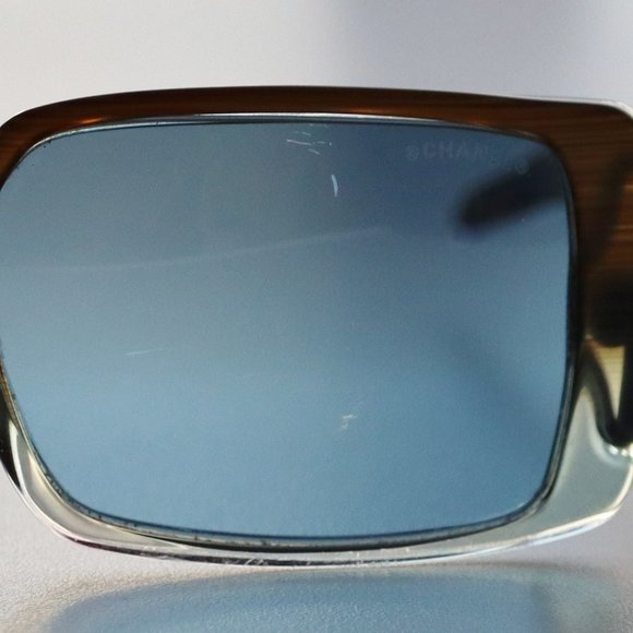 CHANEL 5045 Quilted Sunglasses with CC Logo - Picture 10 of 15